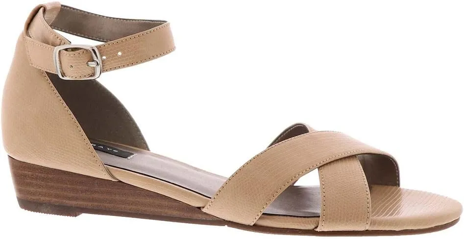ARRAY Masseys Brooklyn Brown Tan Fashion Ankle Strap Open Toe Low Heel Sandals 12
