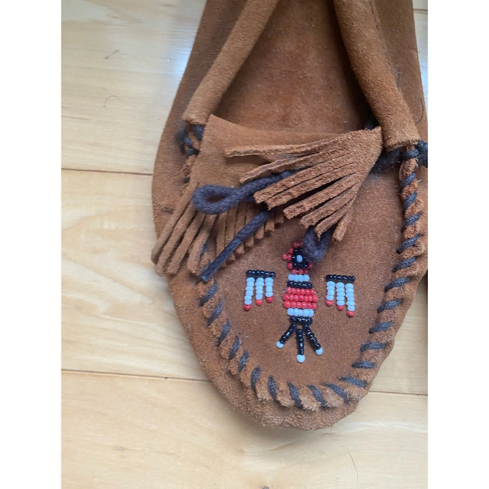 Minnetonka Brown Moccasins Size 8