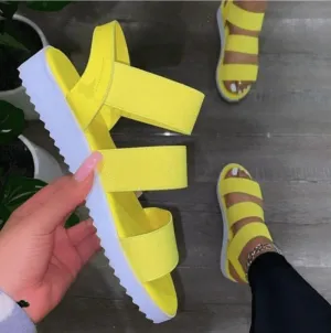 Women’s Flat Color-Matching Sandals – Non-Slip Summer Shoes for Casual Comfort