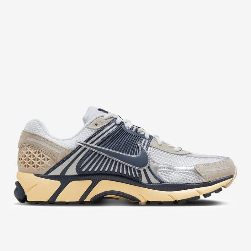 Zoom Vomero 5